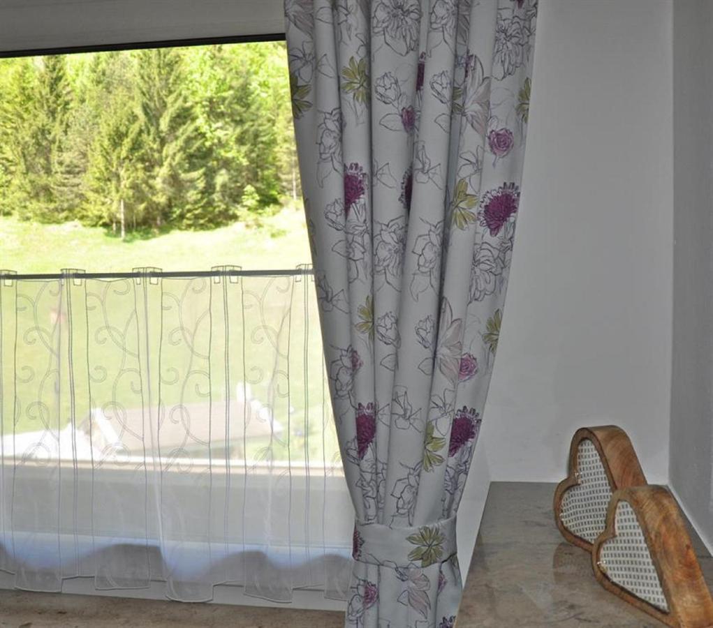 Gaestehaus Bergkristall Wallgau Esterno foto