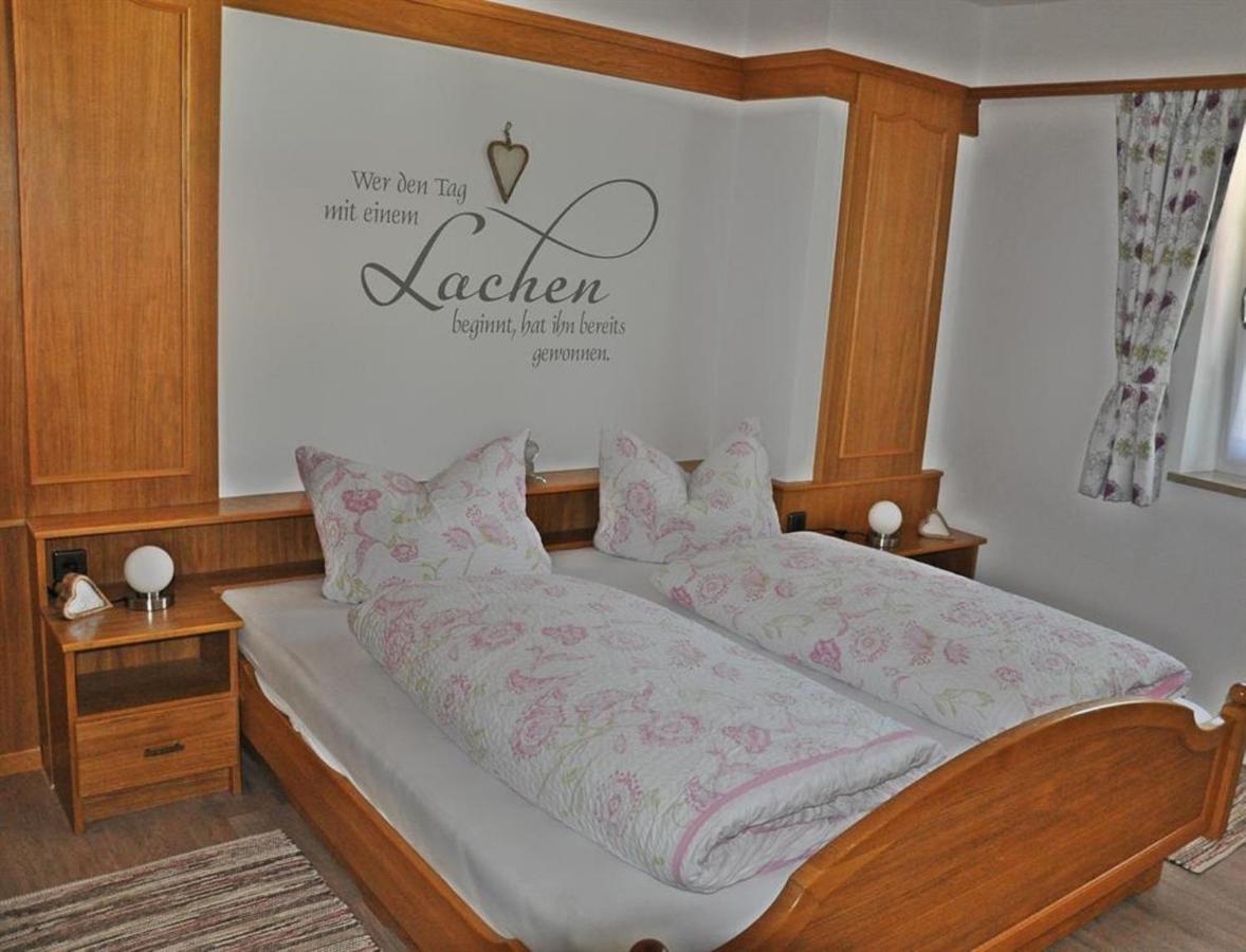Gaestehaus Bergkristall Wallgau Esterno foto